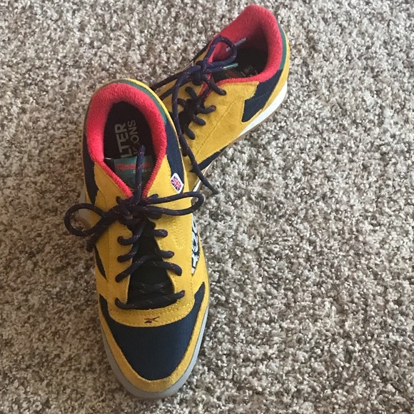 Reebok Alter the Icons Lifestyle Tennis Shoes, 5.5 - Picture 3 of 13